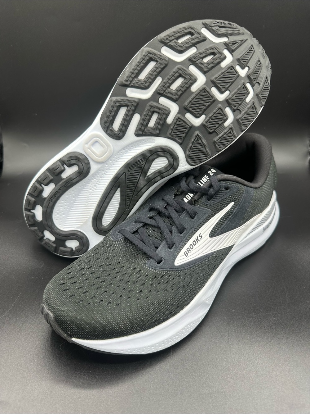 Brooks Adrenaline GTS 24 Womens Size 12 Black White Running Gym Shoe 1204261B087